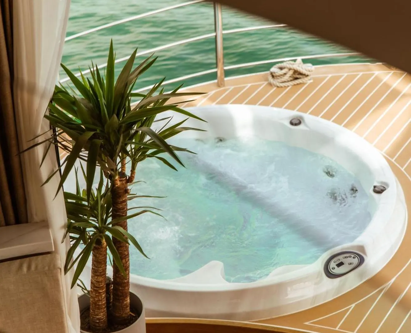 Luxury Floating Apartment - Amor Split