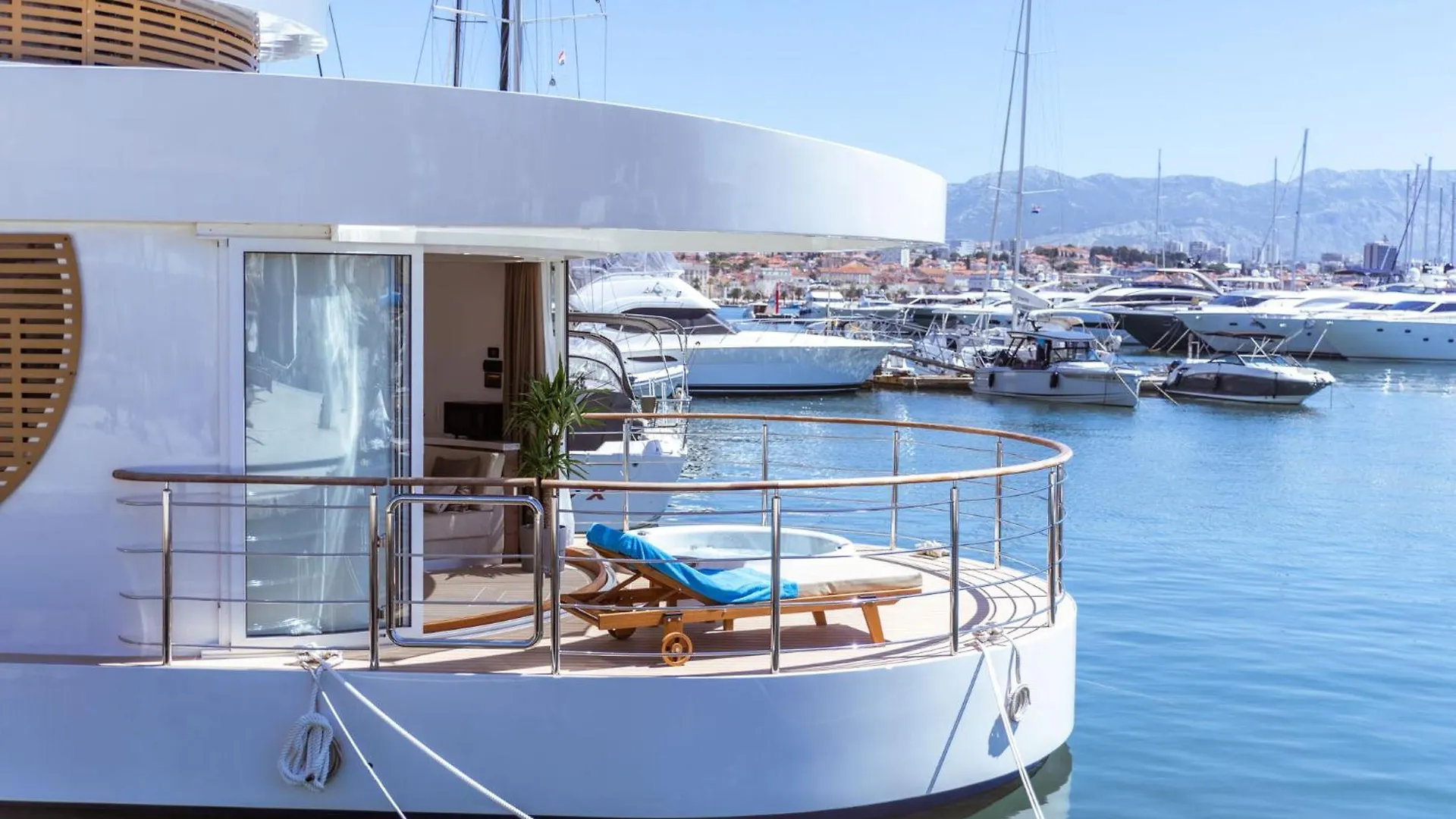 Πλωτό κατάλυμα Luxury Floating Apartment - Amor Σπλιτ Κροατία